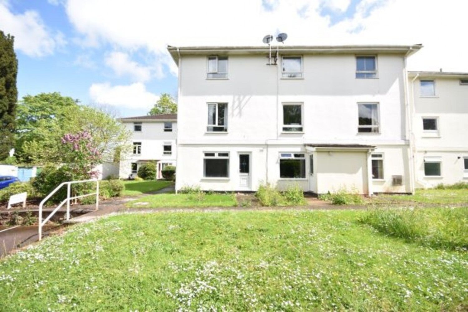 Flat Mowbray Court in Exeter