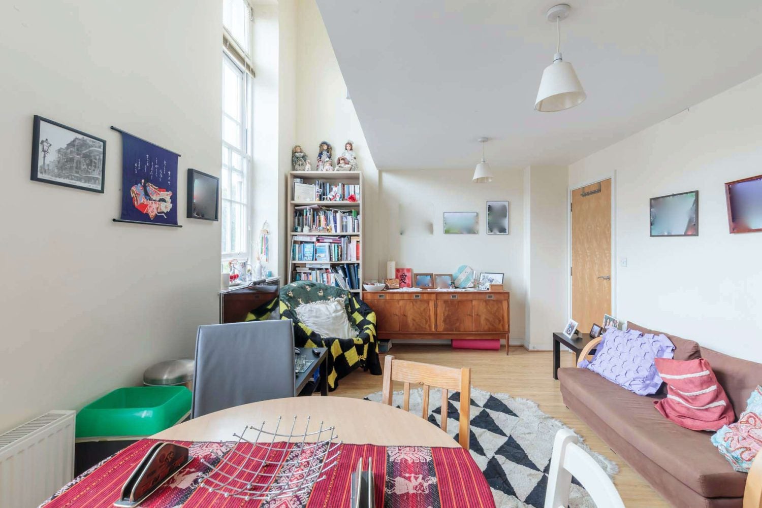 Flat Shepperton Road in Greater London