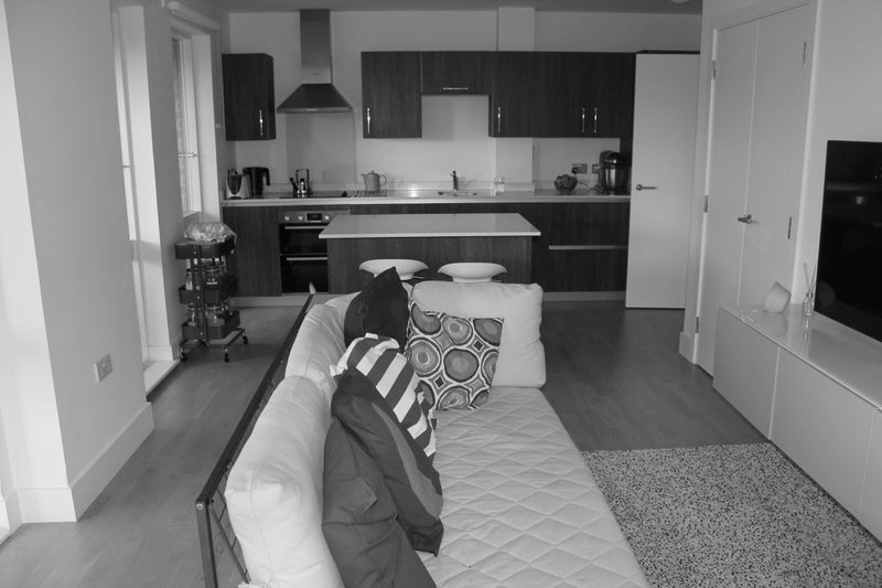 Room Aston Street in Greater London