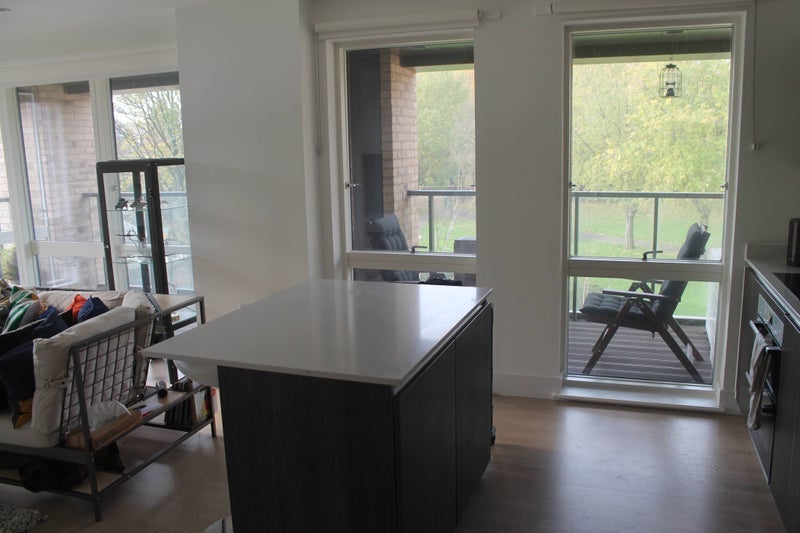 Room Aston Street in Greater London