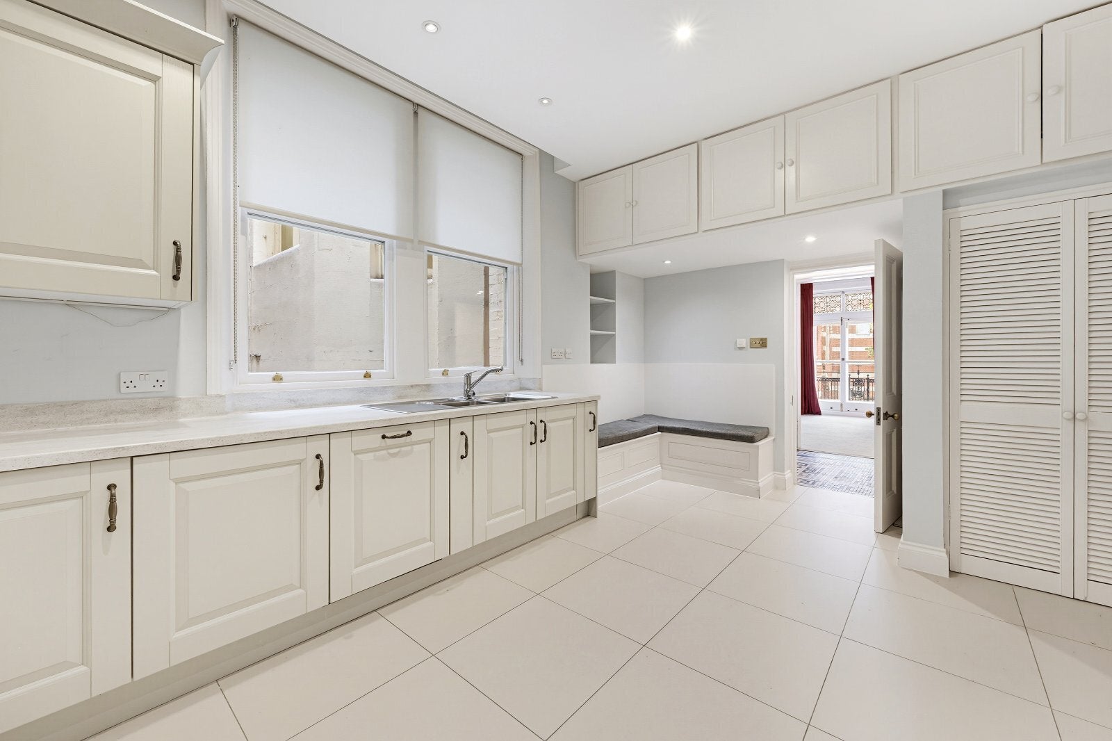 Flat Ambrosden Avenue in City of Westminster