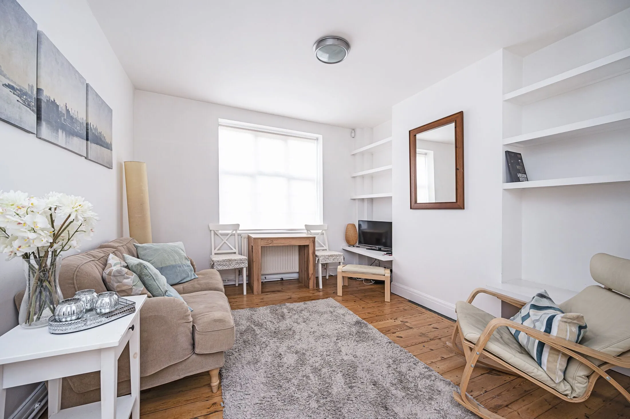 Flat Myddelton Square in Greater London