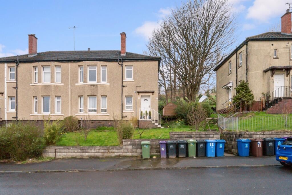Flat Cumlodden Drive in Glasgow