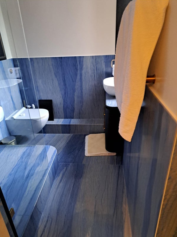 Room Sheldrake Place in Greater London