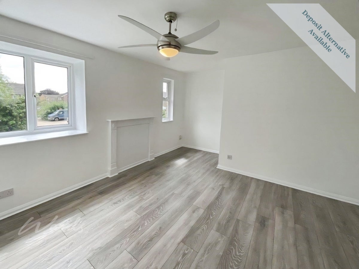 Flat Weybridge Close in Chatham
