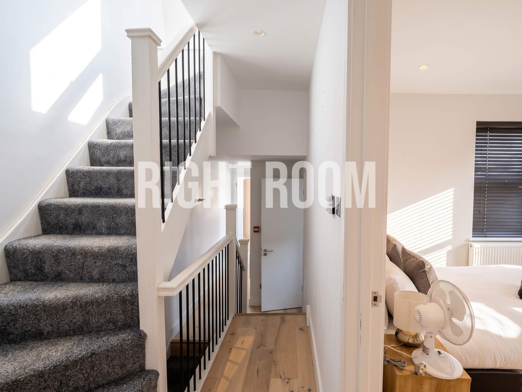 Flat Scrubs Lane in Greater London