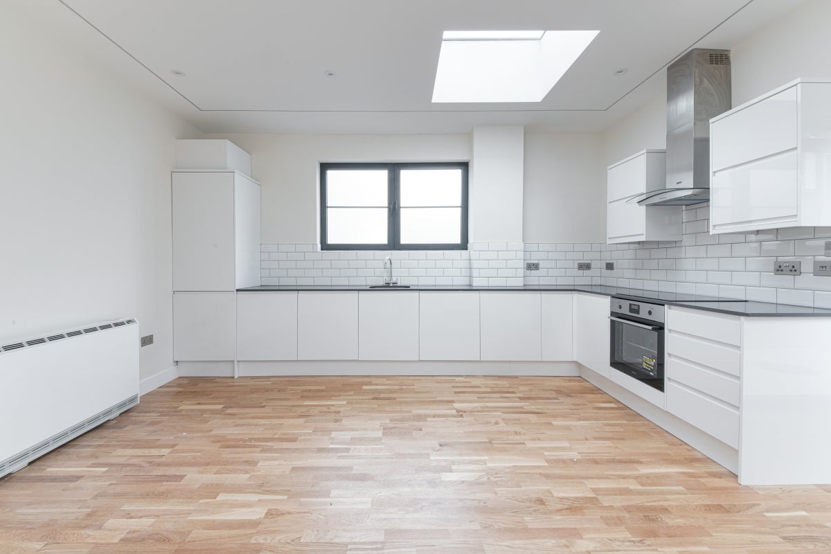 Flat Falkland Road in Greater London