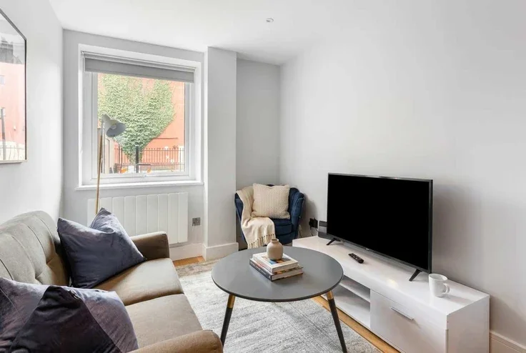 Flat Southampton Road in Eastleigh