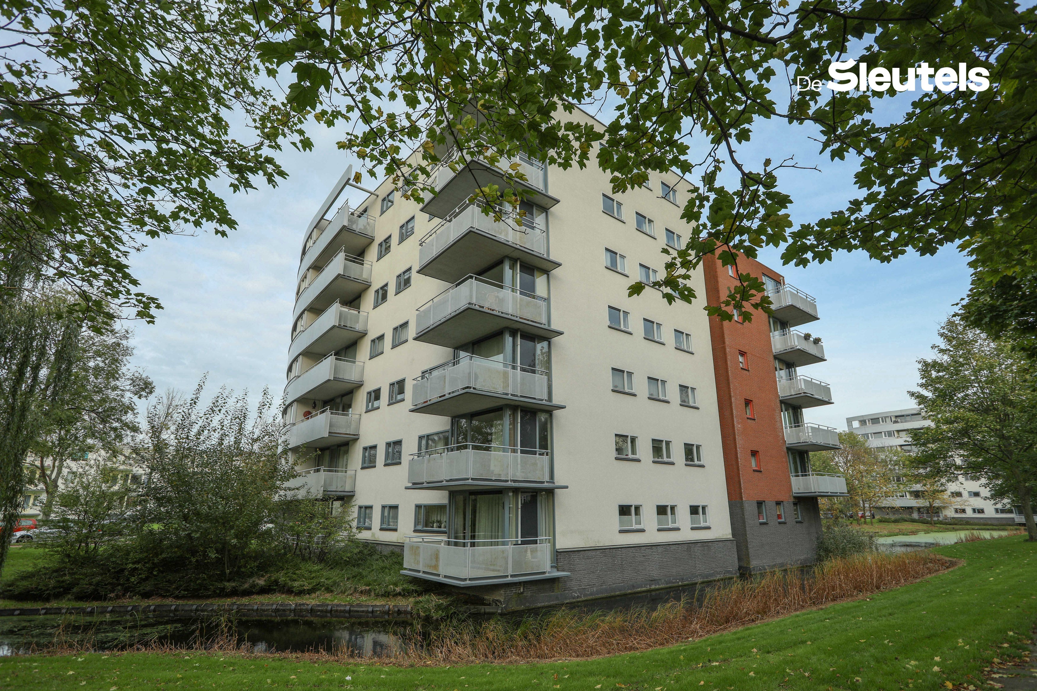 Vijf Meilaan, Leiden