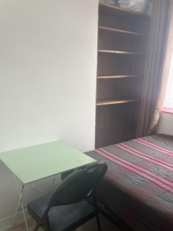 Room Canton Street in Greater London