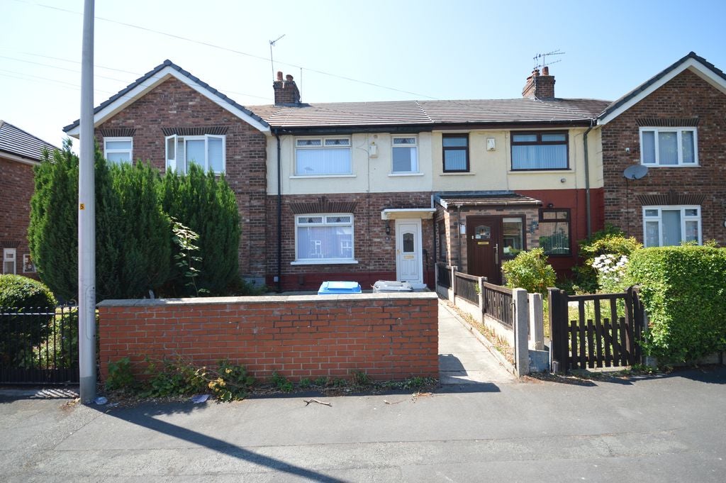 House Wavertree Avenue in Widnes