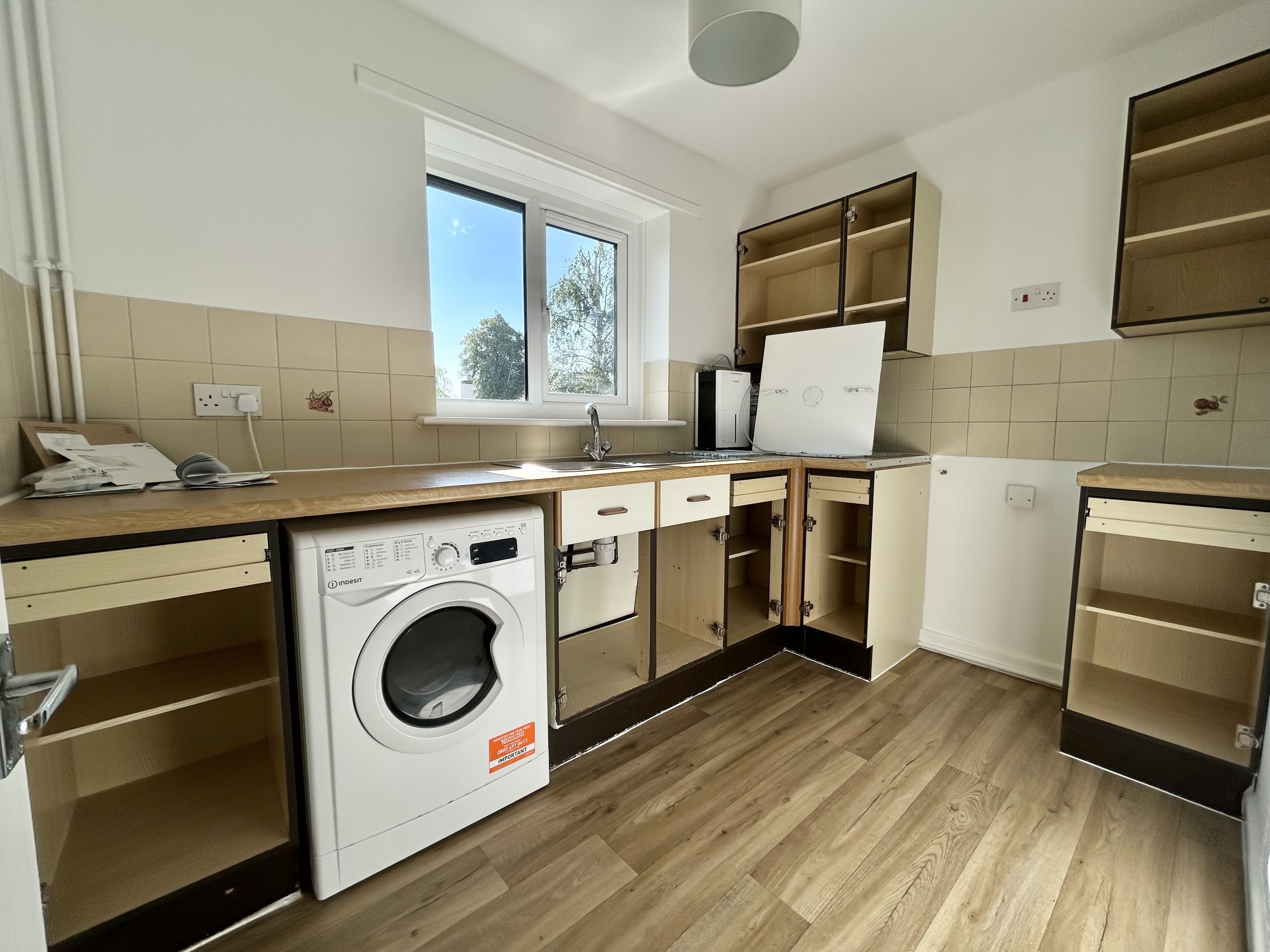Flat Salisbury Road in Netheravon