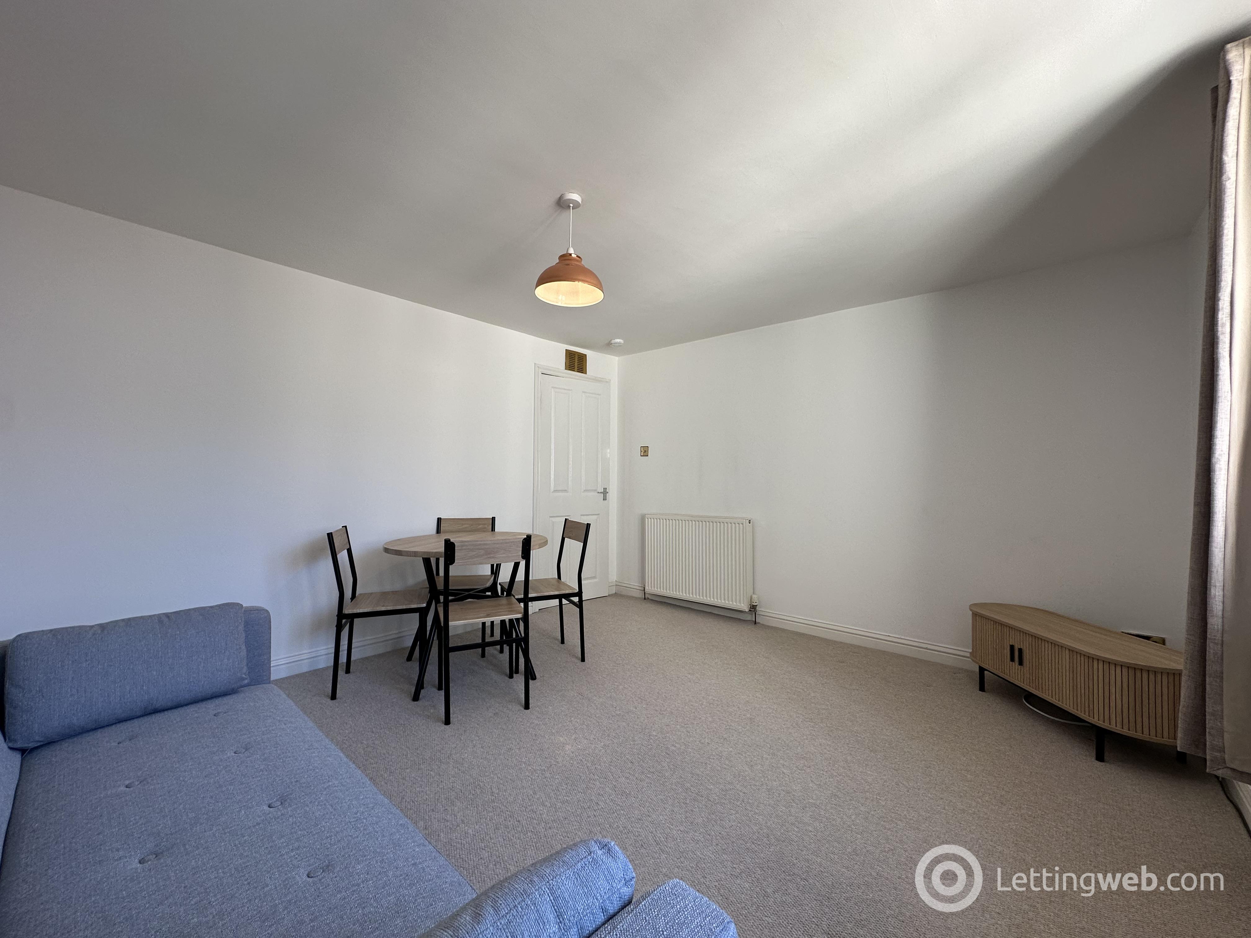 Flat Marine Court in Aberdeen