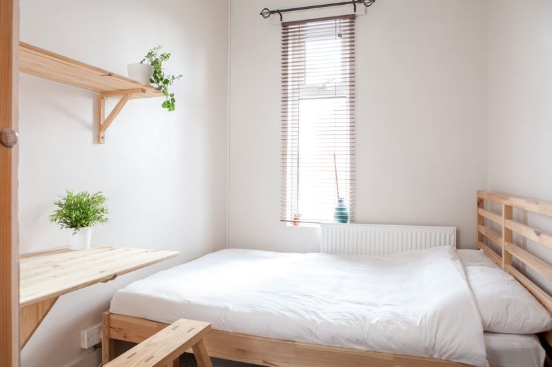 Room Portville Road in Manchester