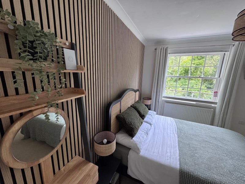 Room Ducking Stool Walk in Christchurch