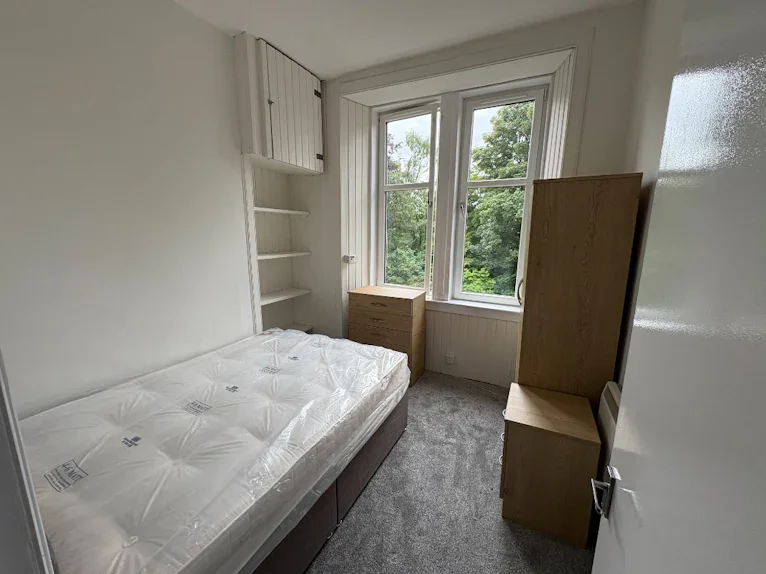 Flat Cartside Street in Glasgow