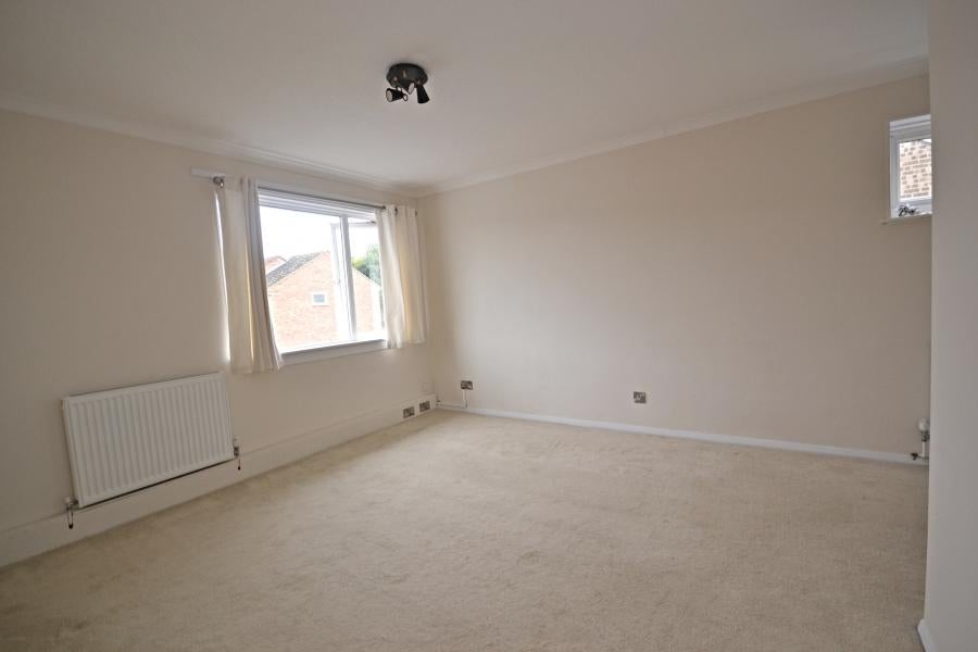 Flat Goosegreen Close in Horsham