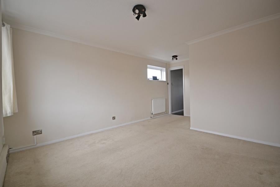 Flat Goosegreen Close in Horsham