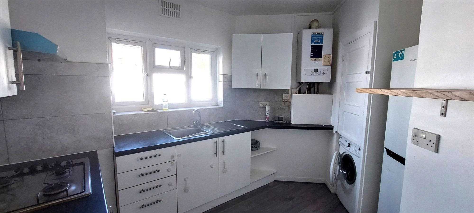 Flat Elthorne Road in Greater London