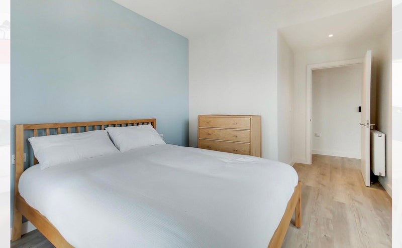 Room Engineers Way in Greater London