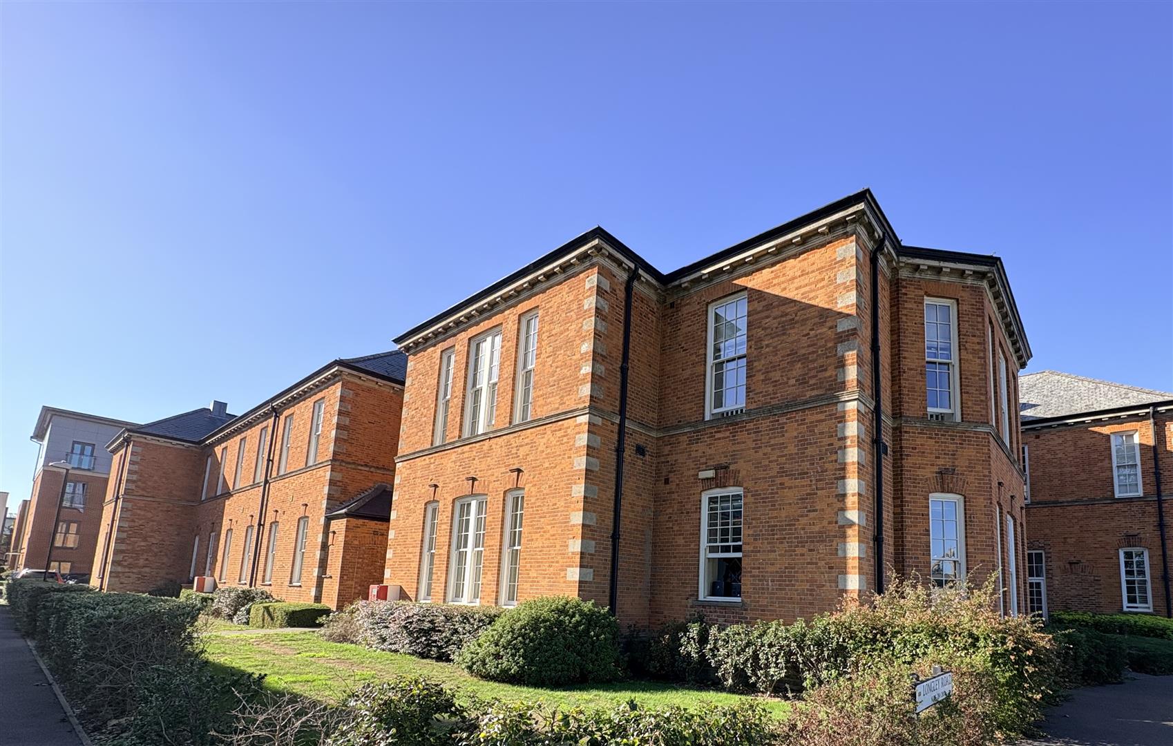 Flat Longley Road in Chichester