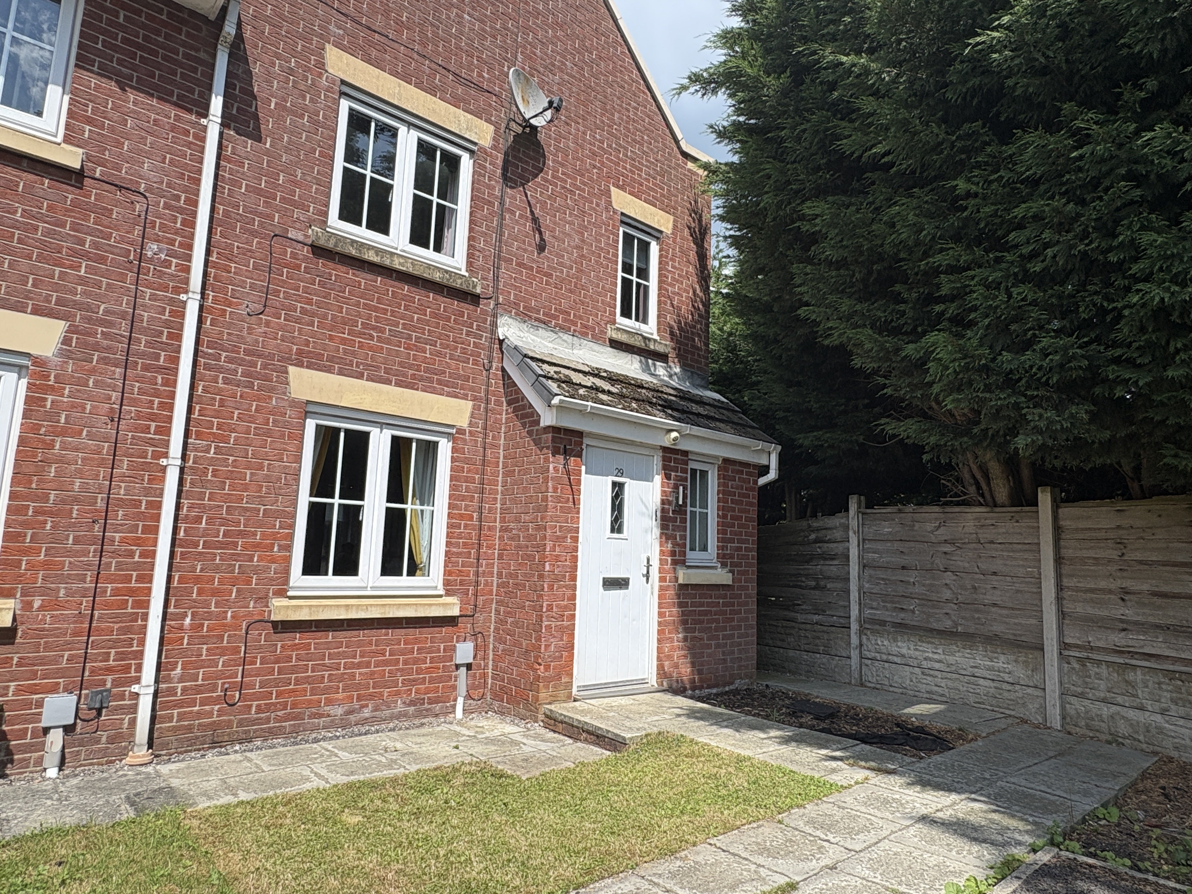 House Barlow Close in Bury