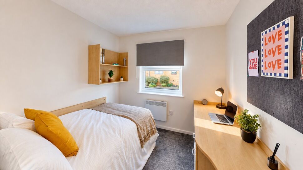 Room Leadmill Road in Sheffield