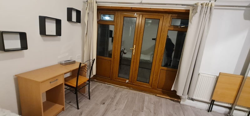 Room Addington Road in Greater London