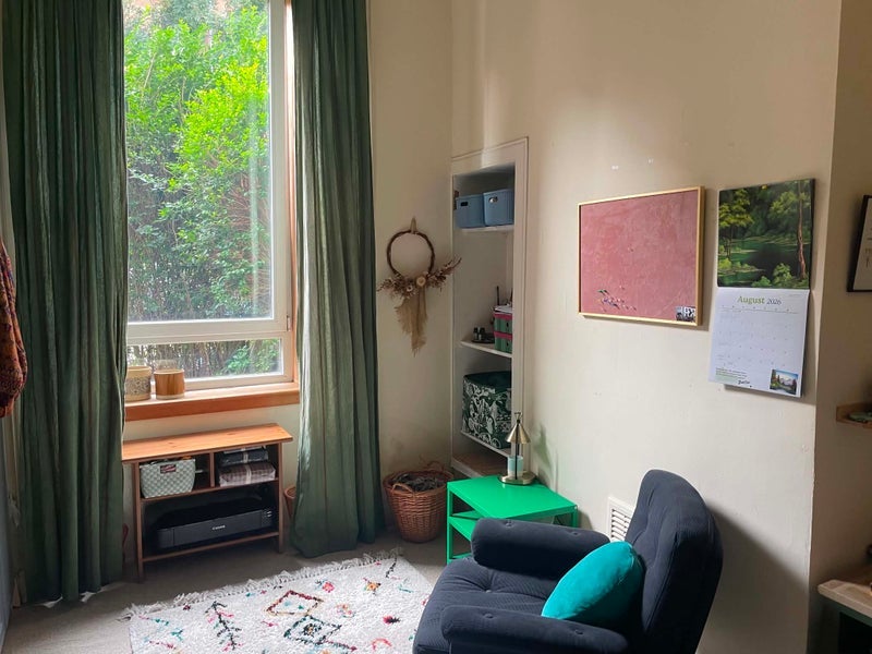 Room Langside Road in Glasgow