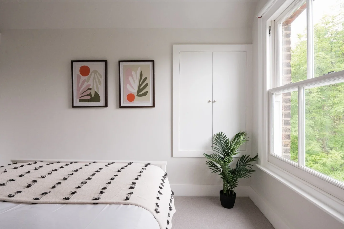 Flat Boveney Road in Greater London