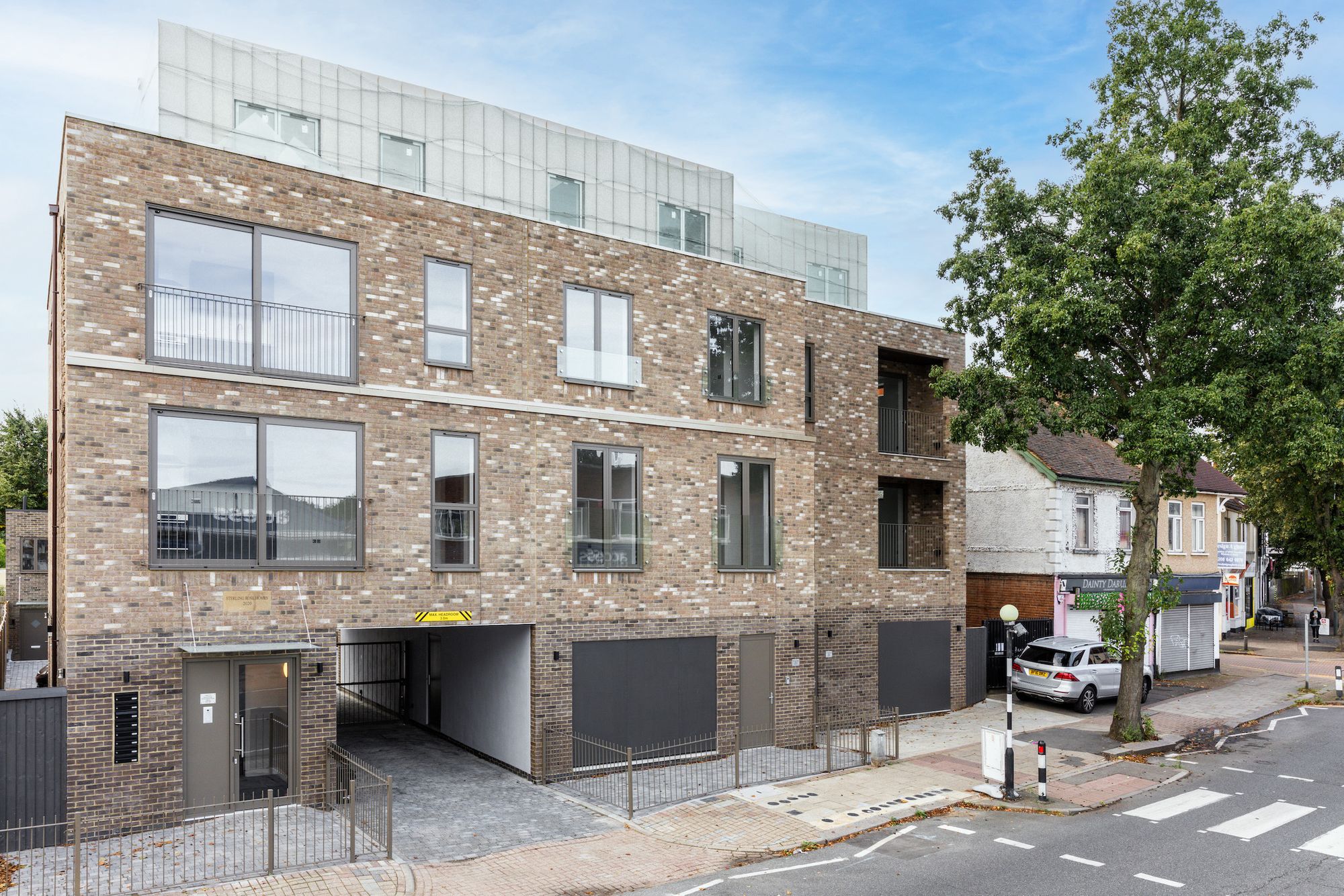 Flat Westmead Road in Greater London