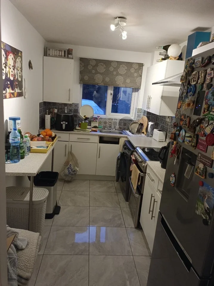 Flat Emerald Close in Greater London