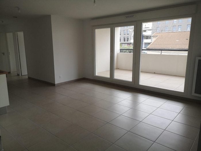 Appartement Rue Émilien Ronzas à Nîmes