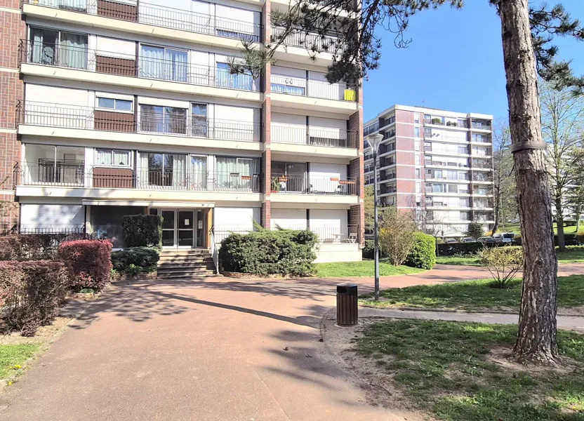 Appartement Chemin de l'Île à Brunoy