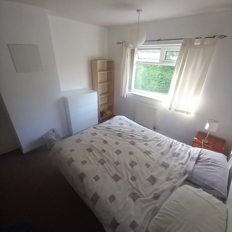 Room Patterdale Road in Manchester