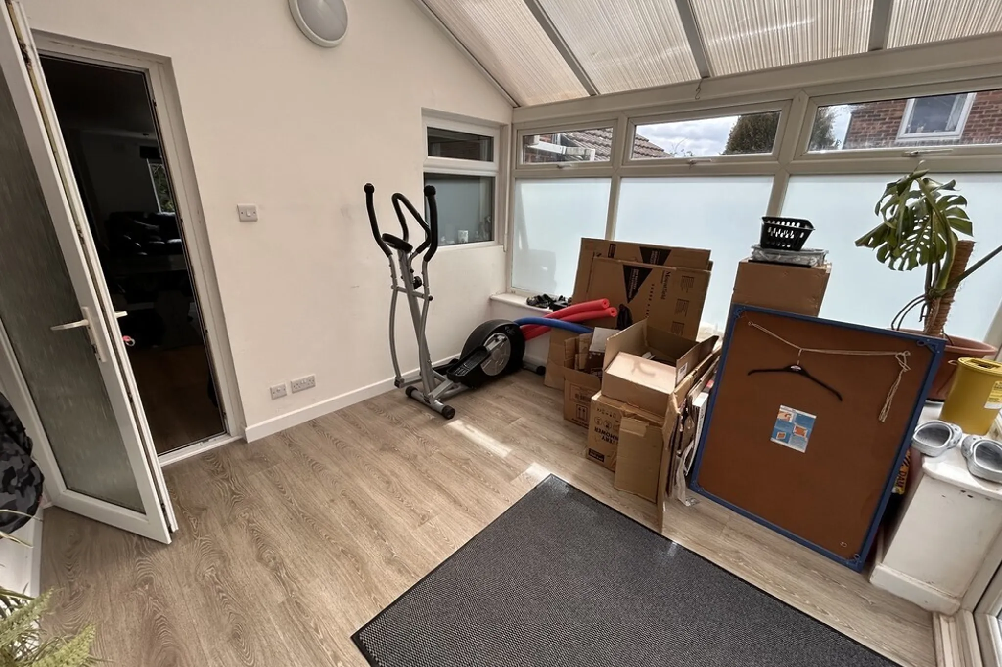 Flat Lime Close in Frome