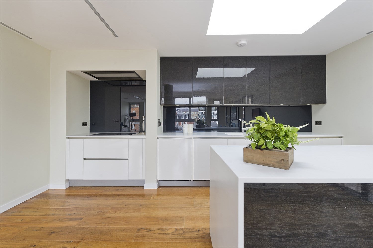 Flat Harley Street in City of Westminster