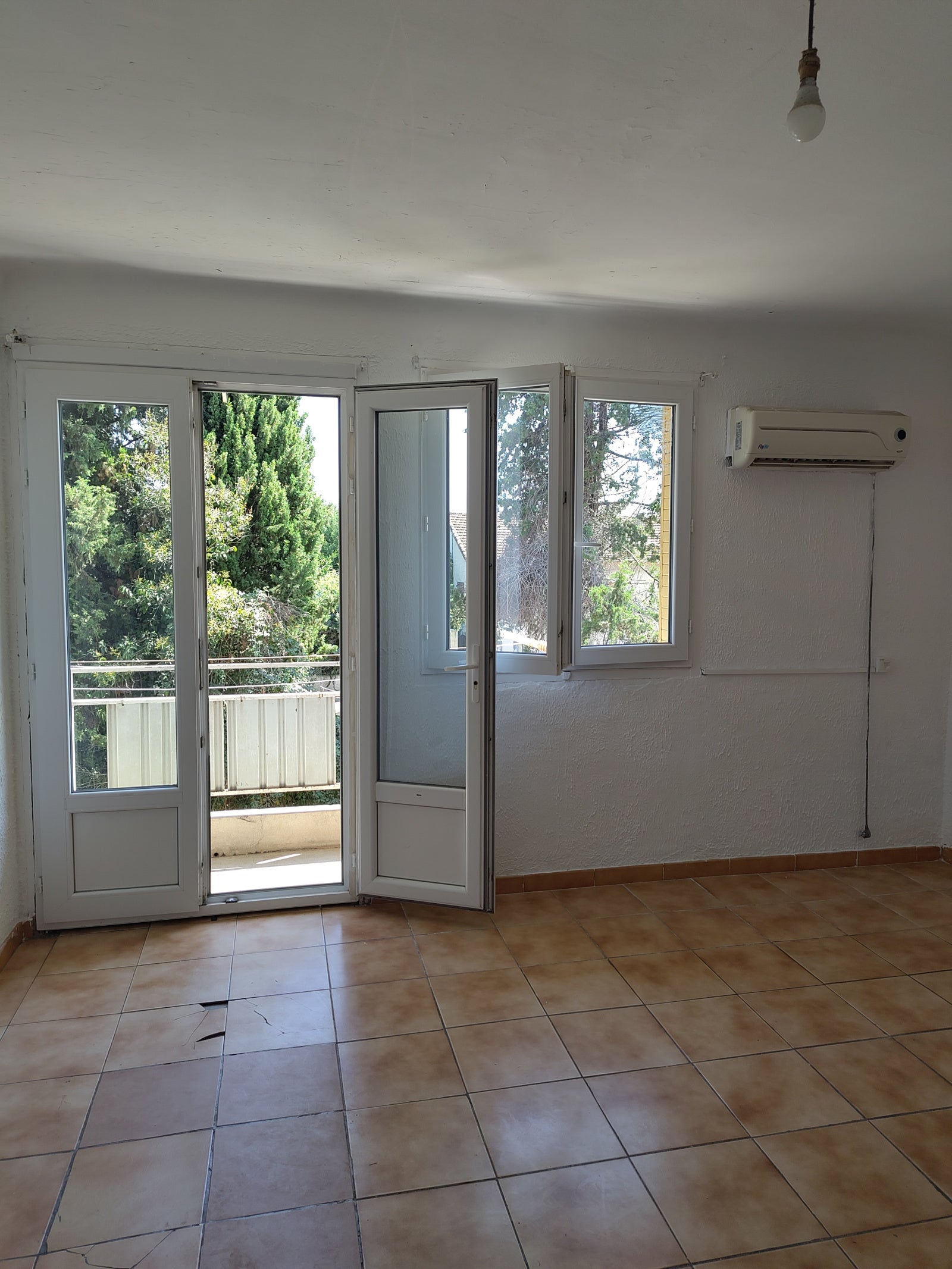 Flat Place Maurice Charretier in Carpentras