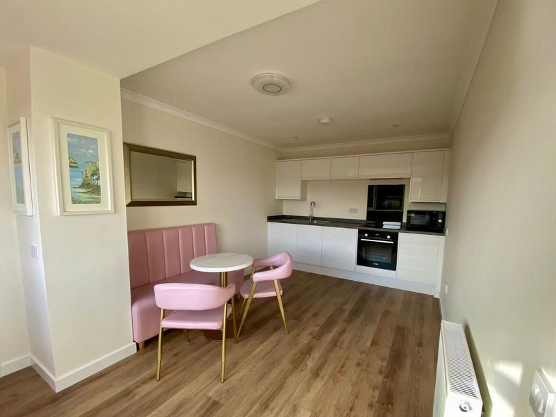 Room Herd Green in Livingston