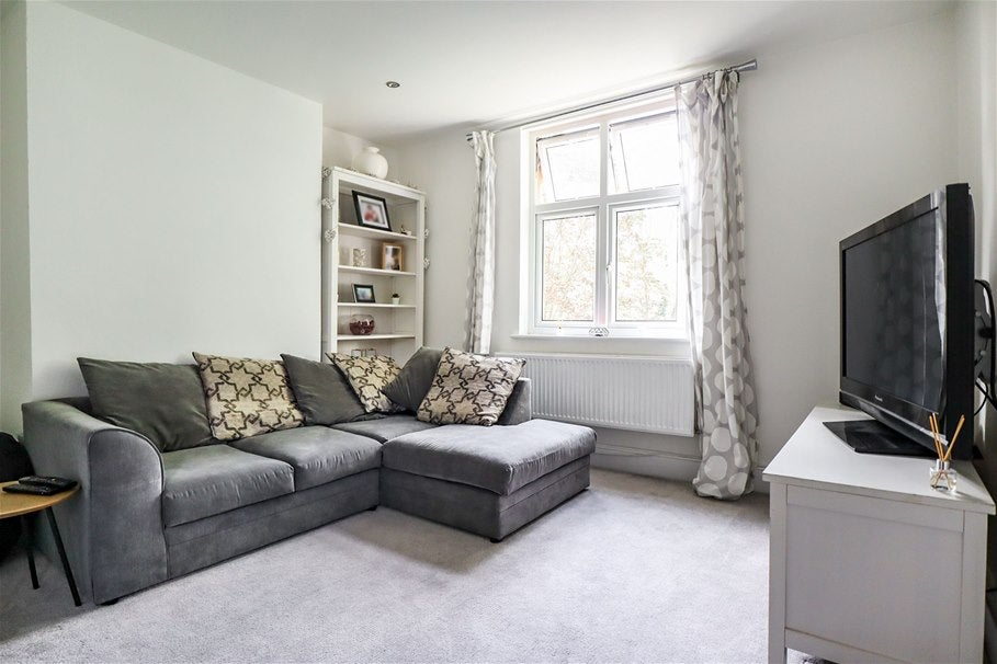 Flat Carlton Road in St Albans