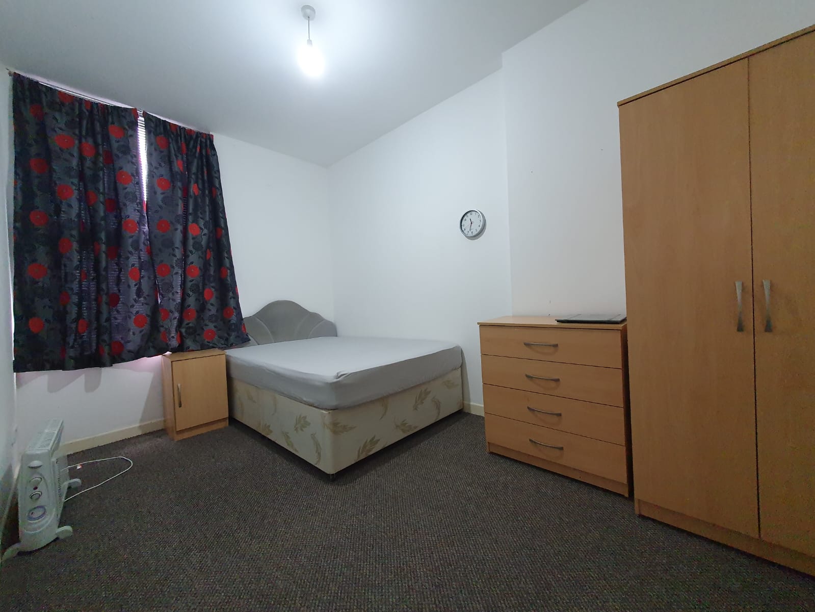 Flat Clifton Street in Cardiff
