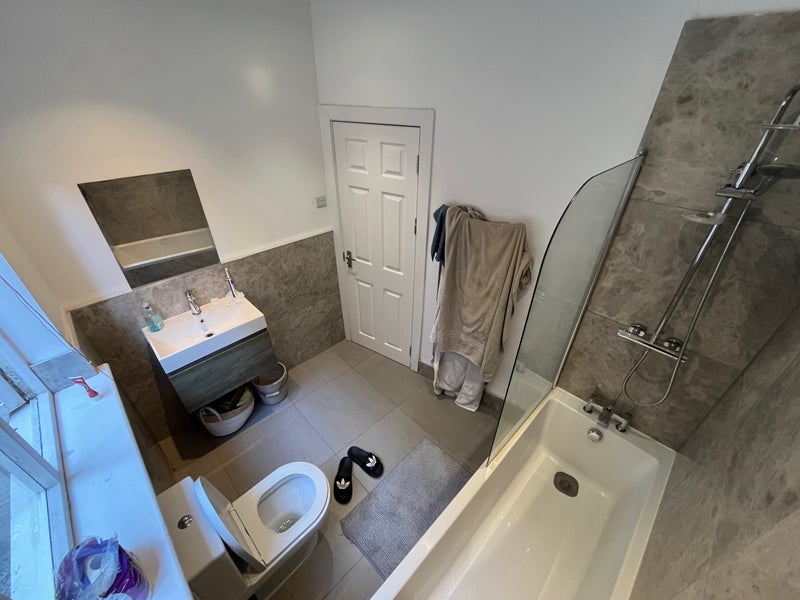Room Sedlescombe Road in Greater London