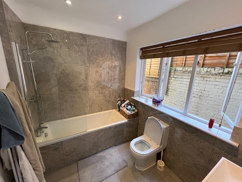 Room Sedlescombe Road in Greater London