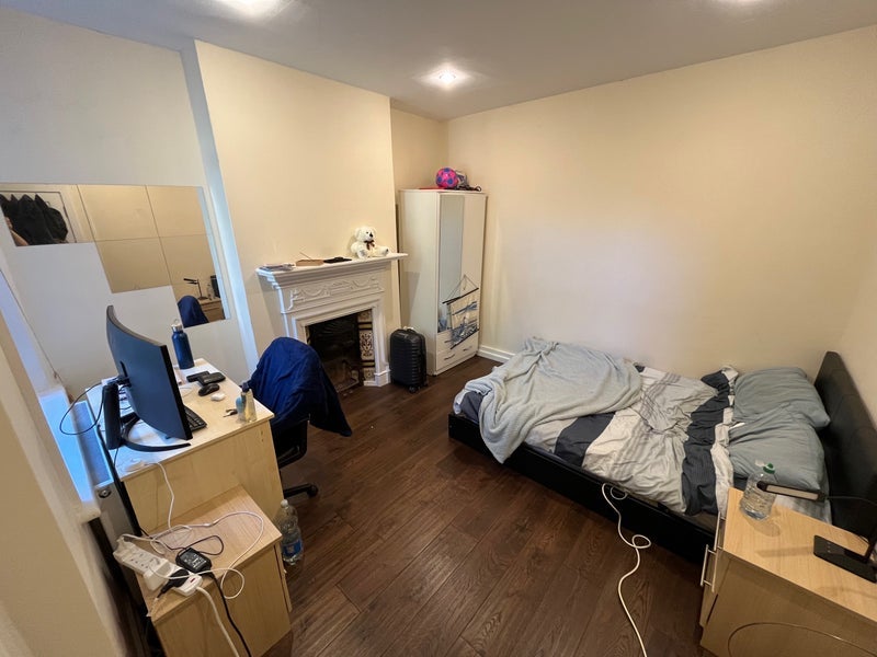 Room Sedlescombe Road in Greater London