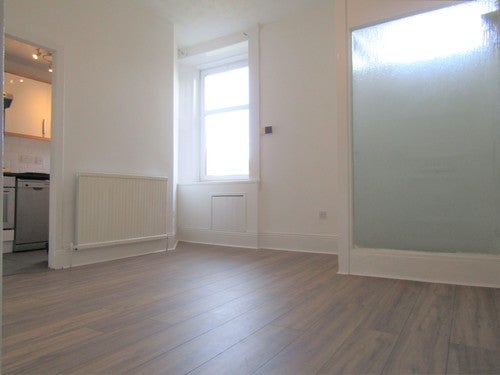 Flat King Street in Coatbridge