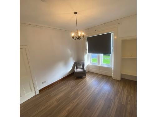 Flat King Street in Coatbridge
