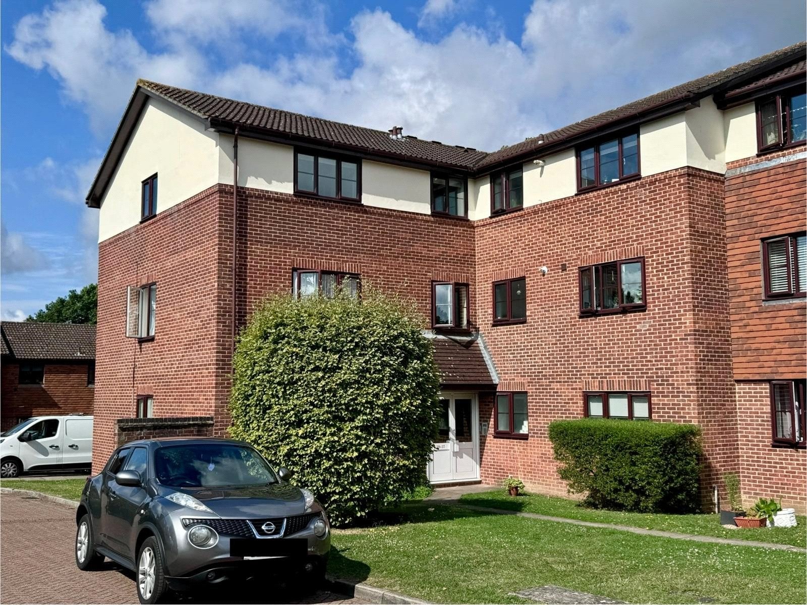 Flat Yeomanry Close in Epsom and Ewell