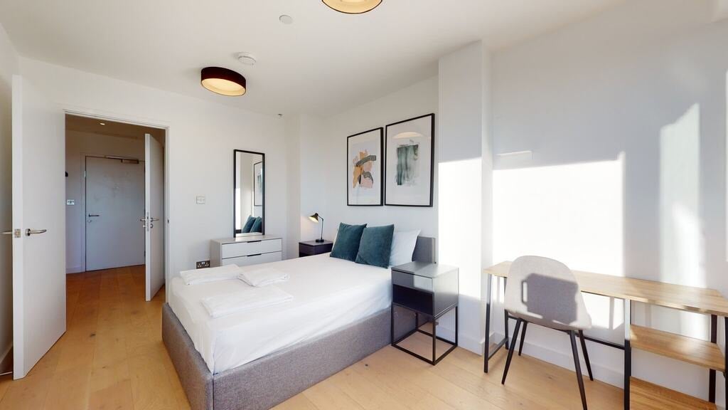 Flat Highgate Hill in Greater London