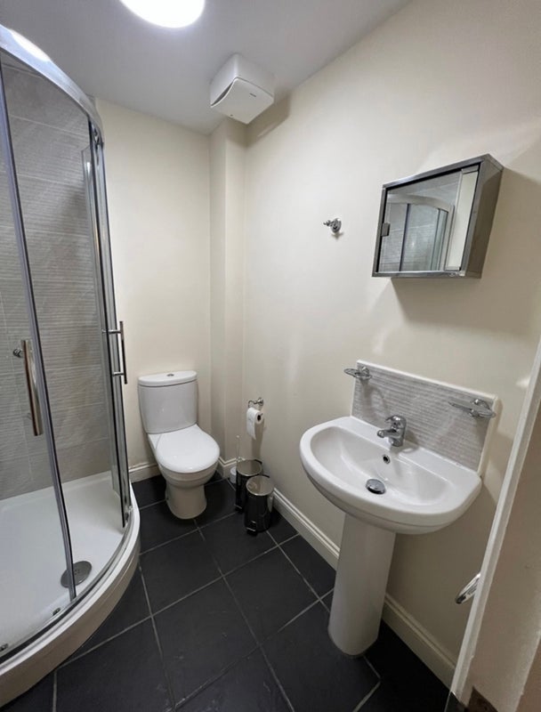 Room Bond Street in Bristol