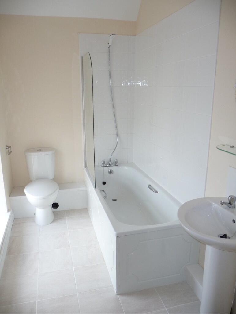 Flat Victoria Road in Ebbw Vale South